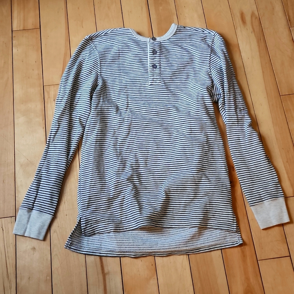Men's small long sleeve